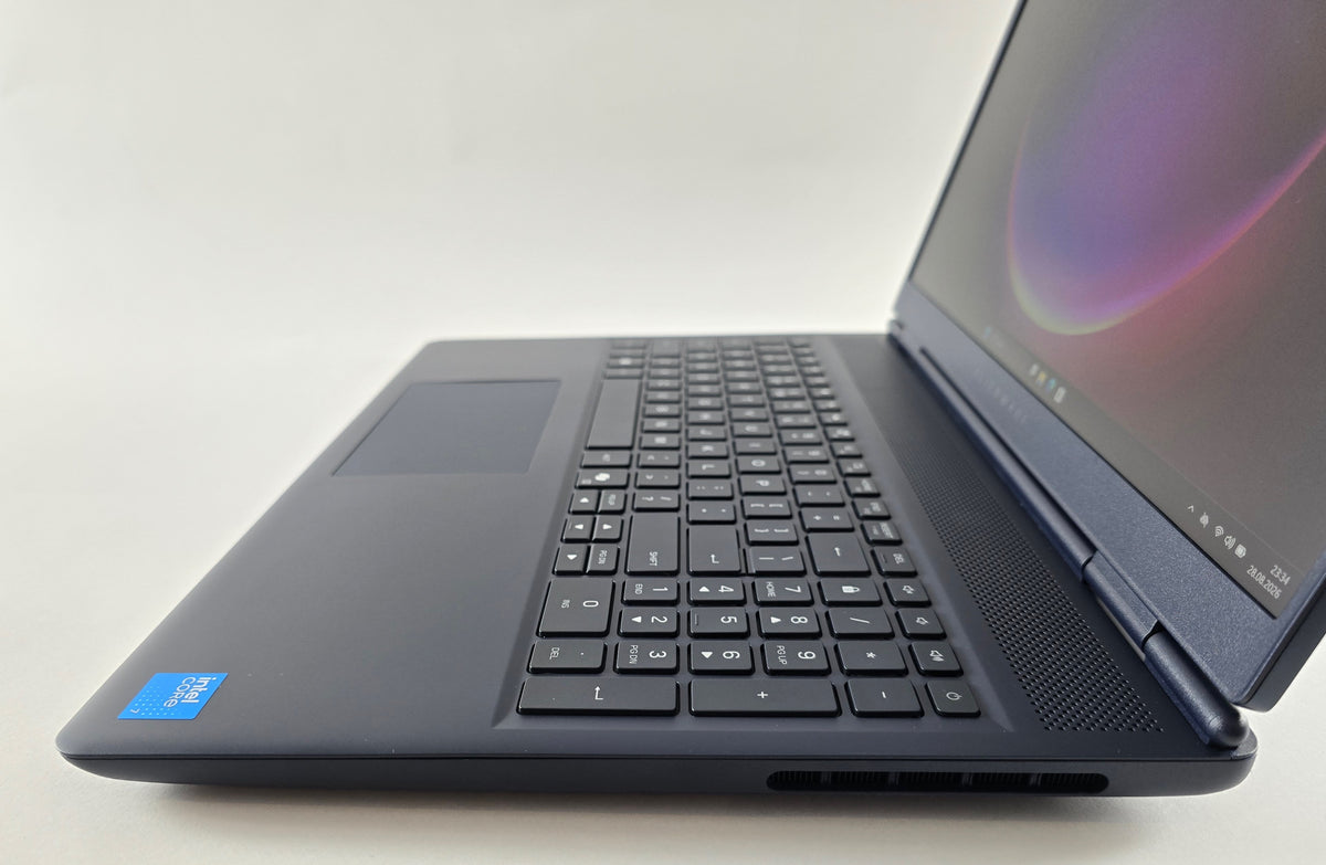 Alienware 16 Aurora Gaming Laptop 16" | Intel Core Ultra 7 240H | RTX 5060 8GB | 32GB DDR5 | 1TB SSD | Ungarisches QWERTZ Tastaturlayout | Win 11 #L10