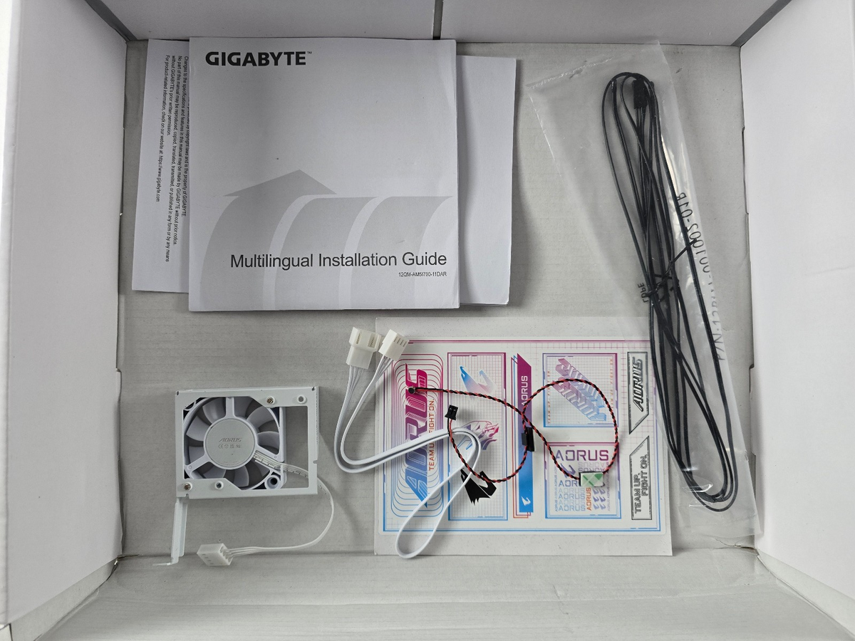 GIGABYTE Z890 AORUS PRO ICE DDR5 ATX Mainboard Sockel 1851 TB4/HDMI/WIFI7 #B93