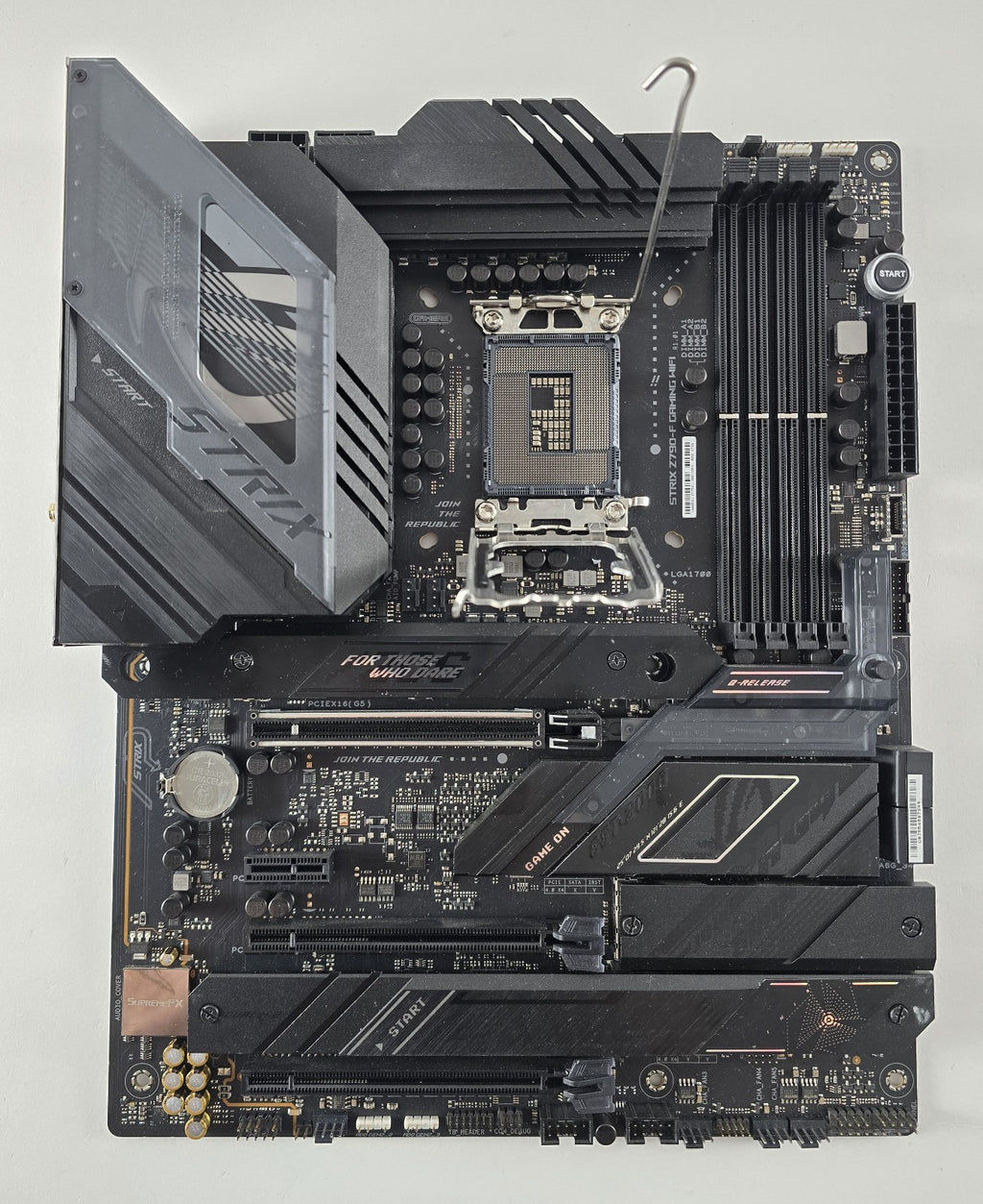 ASUS ROG Strix Z790-F Gaming WiFi LGA1700 DEFEKT Start nur per CMOS #N27
