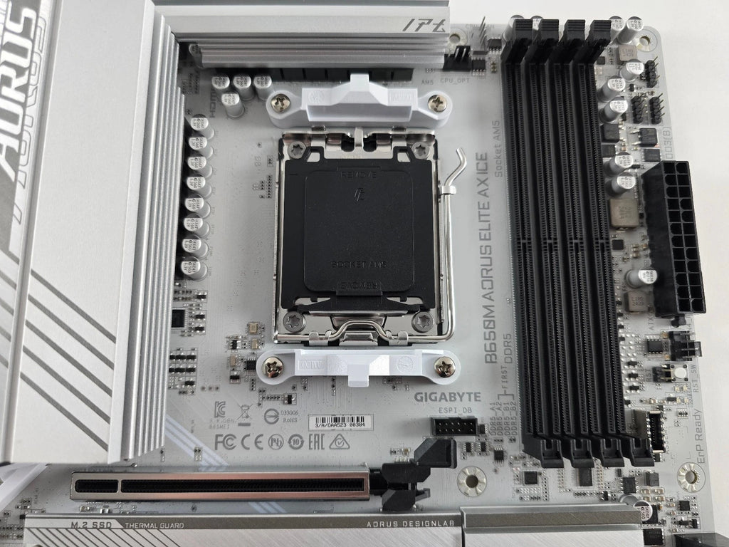 Gigabyte Aorus B650M Elite AX ICE AM5 DDR5 Mainboard M-ATX Weiß Nvme – SKU MB12
