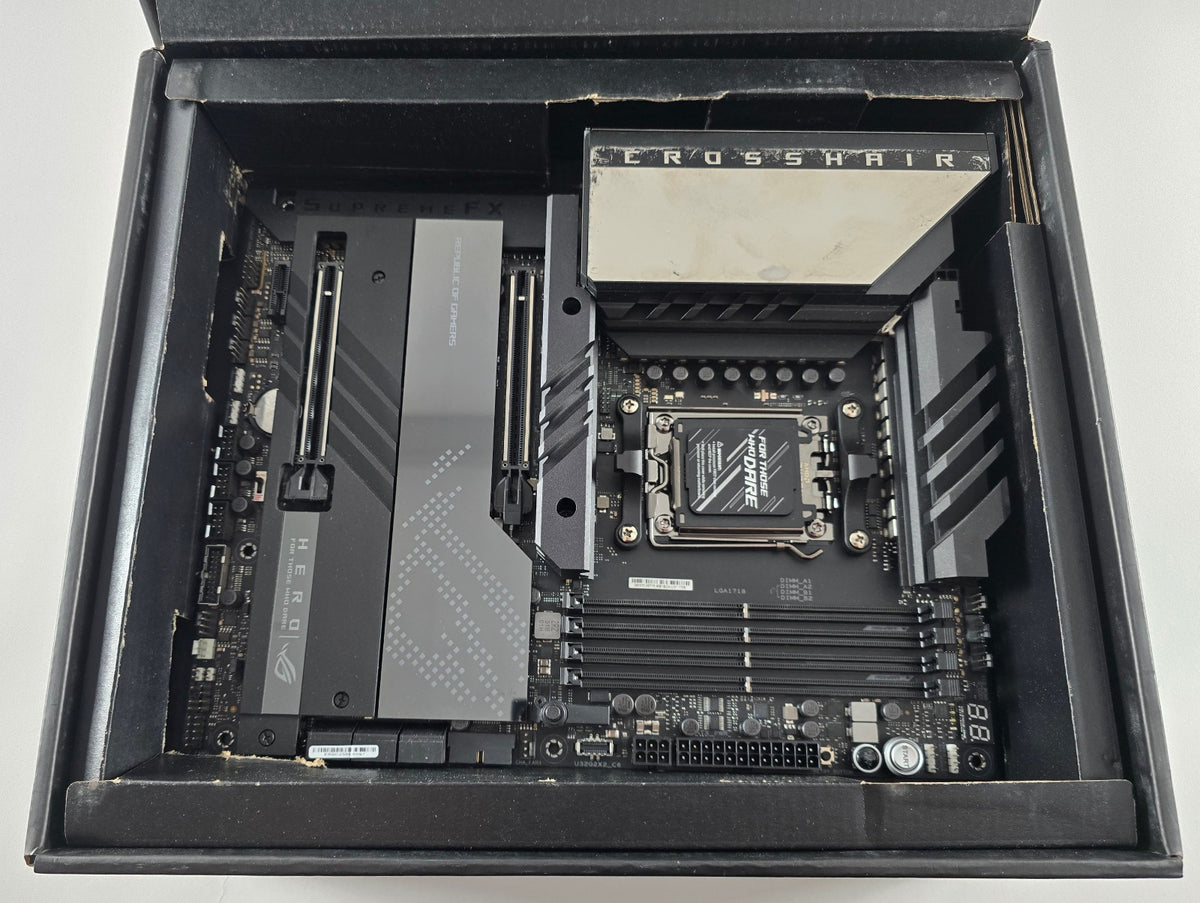 ASUS ROG CROSSHAIR X670E HERO AMD AM5 ATX Gaming Mainboard #MB86