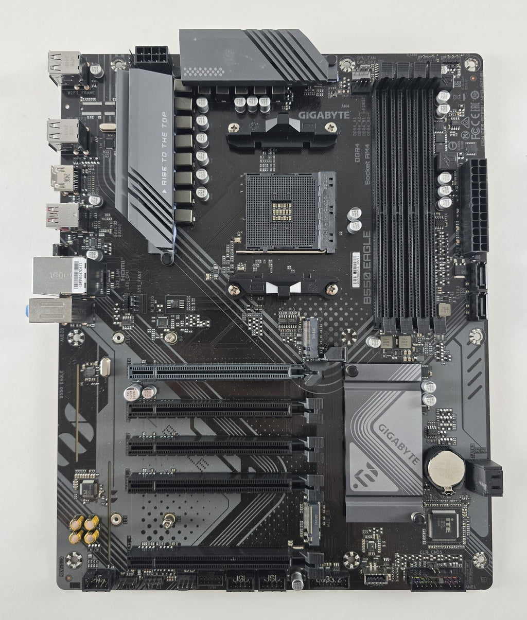 Gigabyte B550 EAGLE Mainboard AMD B550 AM4 ATX DDR4 DEFEKT kein Bild #N3