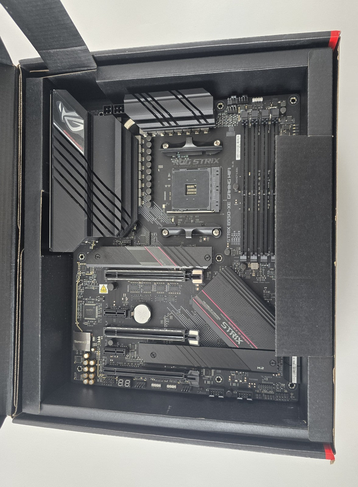 ASUS ROG Strix B550-XE Gaming WiFi AM4 DDR4 #N18