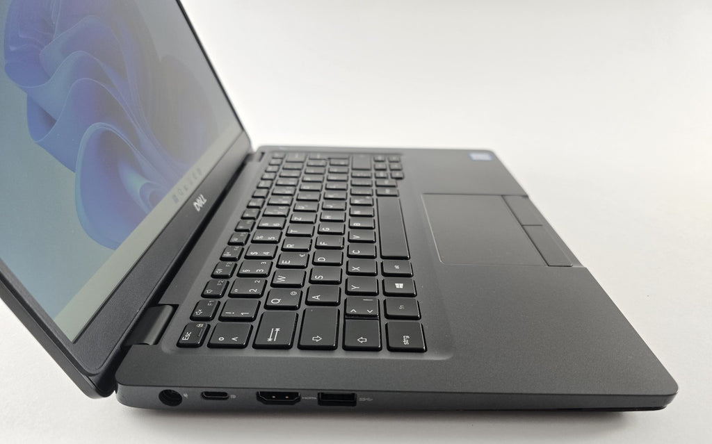 Dell Latitude 5300 i5-8365U 16GB 256GB SSD 13,3" 1366x768 Win 11 Pro #L144