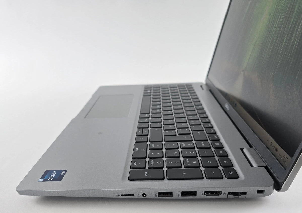 Dell Latitude 5530 | i7-1265U vPro | 16GB RAM | 256GB SSD | MX550 (2GB) FHD #346