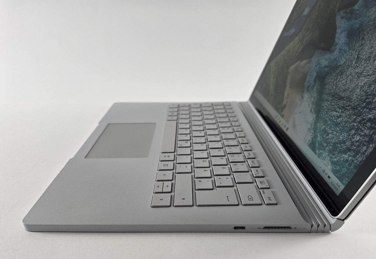 Microsoft Surface Book 2 13,5" i7-8650U 16GB 512GB GTX 1050 W11 Pro Kerben #L17