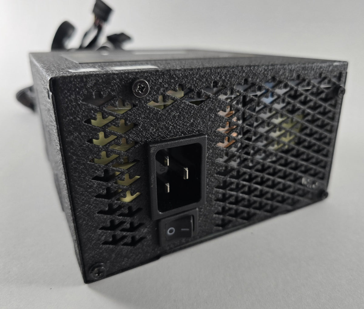 FSP Aurum Pro 1000W AU-1000PRO ATX Netzteil teilmodular 80 PLUS Gold #NT69