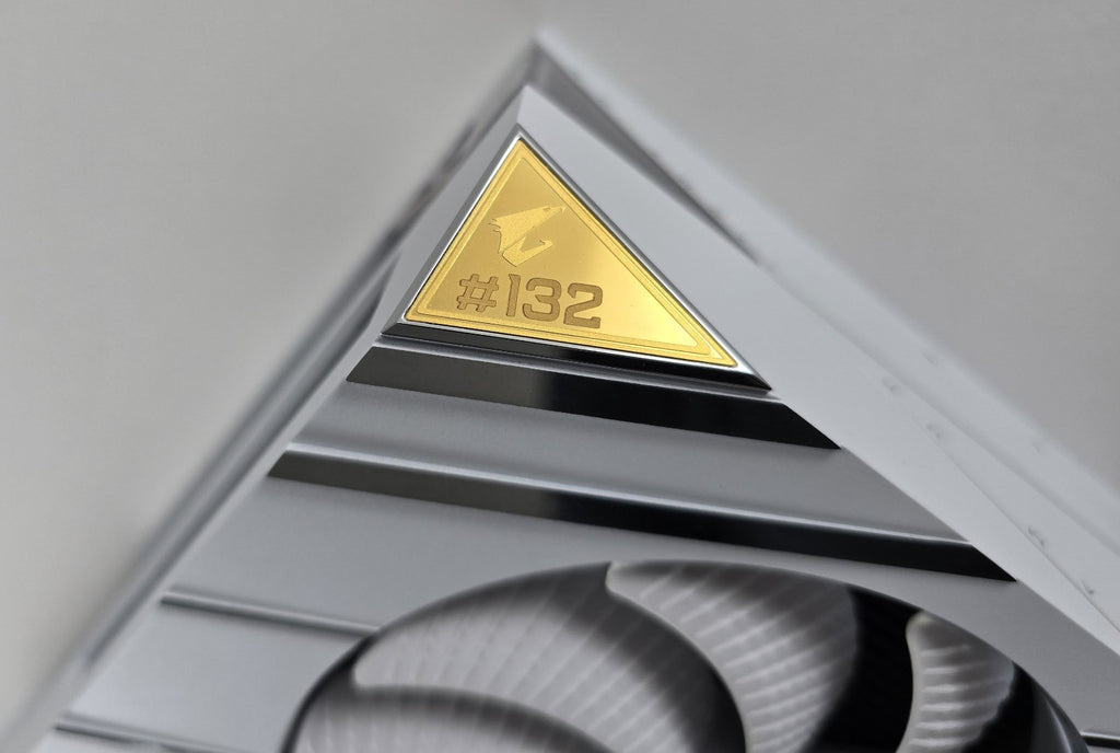 Gigabyte AORUS RTX 4080 Super Xtreme ICE 16GB GDDR6X Grafikkarte OVP #G14