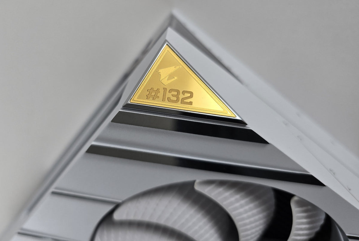 Gigabyte AORUS RTX 4080 Super Xtreme ICE 16GB GDDR6X Grafikkarte OVP #G14