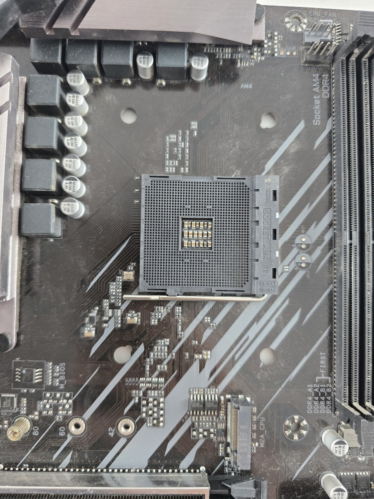 Gigabyte A520 AORUS ELITE Mainboard AM4 ATX DDR4 Front-USB defekt #191