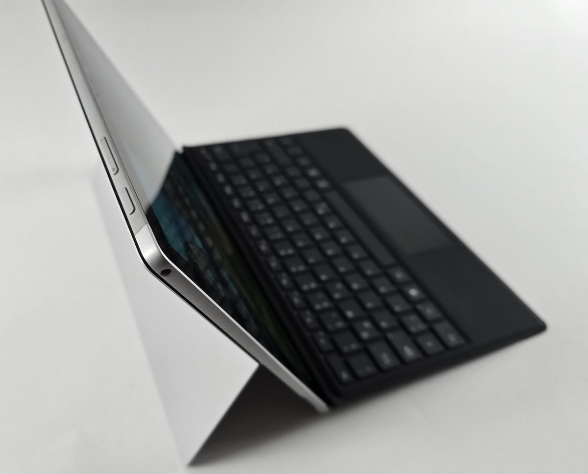Microsoft Surface Pro 7+ Core i5-1135G7 12,3" 128GB SSD 8GB RAM QWERTZ Garantie!