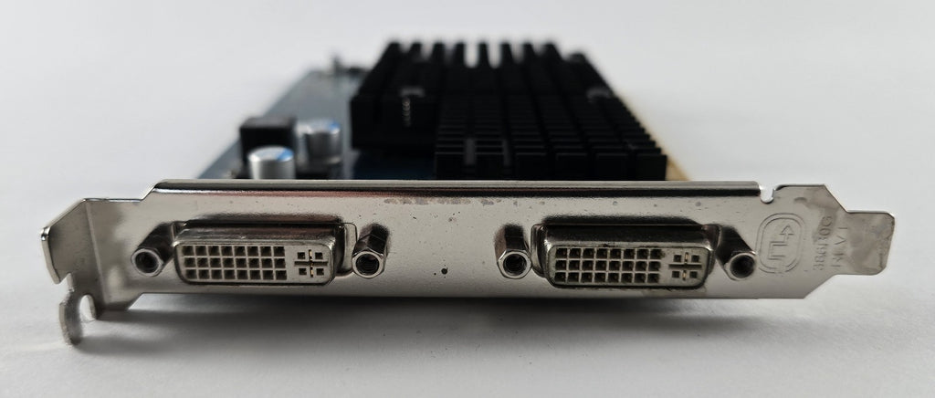 Fujitsu AMD Radeon HD 7350 1 GB DDR3 2x DVI passiv S26361-D2525-V736 #G150