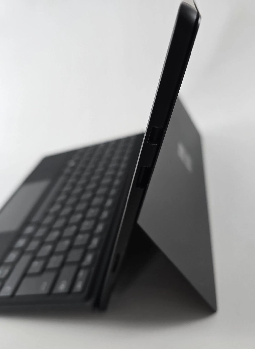 Microsoft Surface Pro 6 Core i7-8650U 12,3" 512GB SSD 16GB RAM – SKU SB90