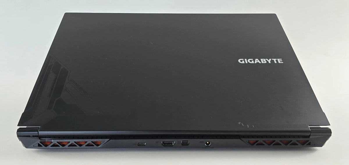 Gigabyte G5 MF Gaming Laptop 15,6" 144Hz | i5-12500H | RTX 4050 6GB | 16GB #L1