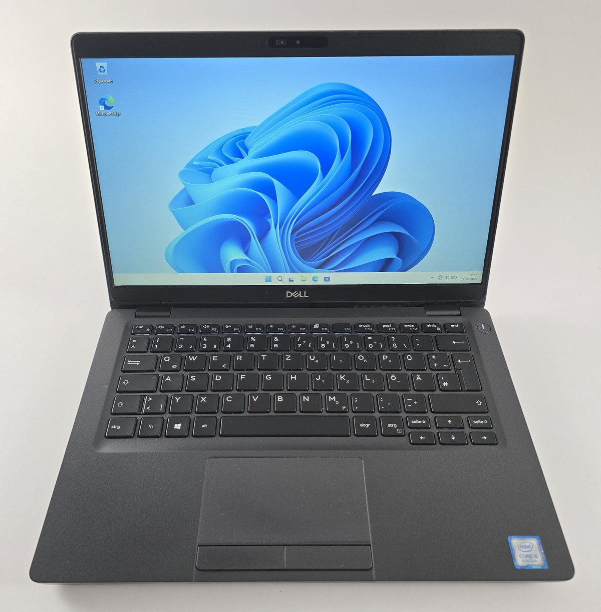 Dell Latitude 5300 i5-8365U 16GB 256GB SSD 13,3" 1366x768 Win 11 Pro #L144