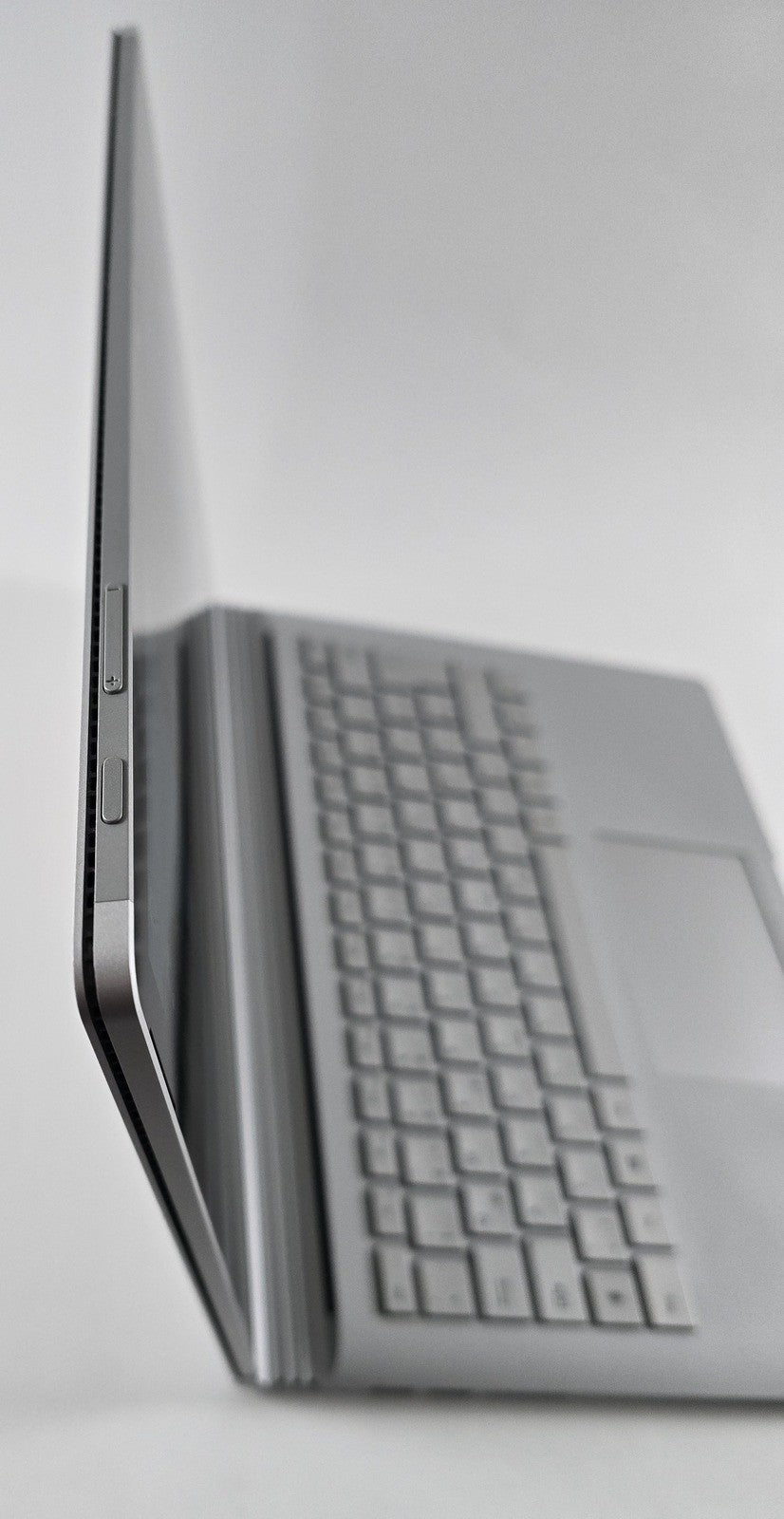 Microsoft Surface Book 2 13,5" i7-8650U 16GB 512GB GTX 1050 W11 Pro Kerben #L17