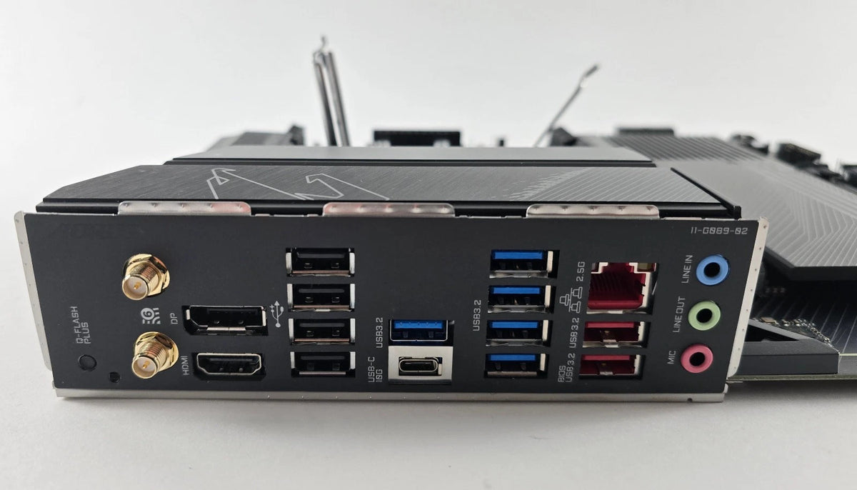 GIGABYTE B650 AORUS Elite AX V2 Mainboard DEFEKT #MB28