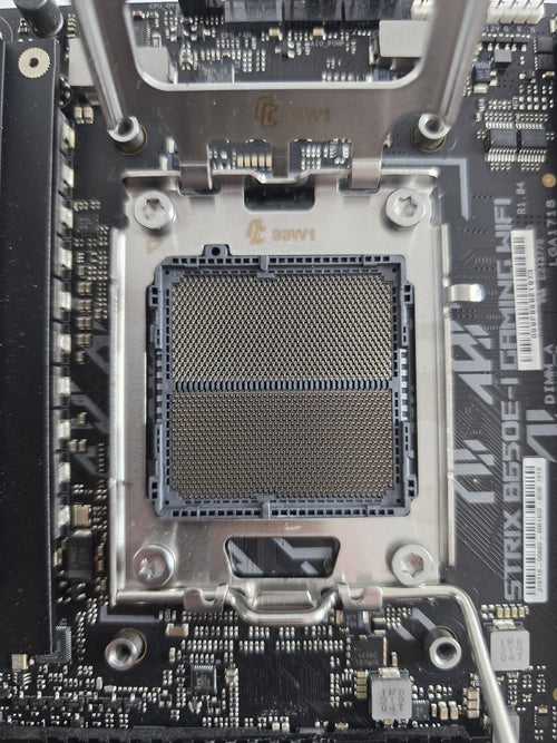 ASUS ROG Strix B650E-I Gaming WiFi AM5 Motherboard Mainboard #N26