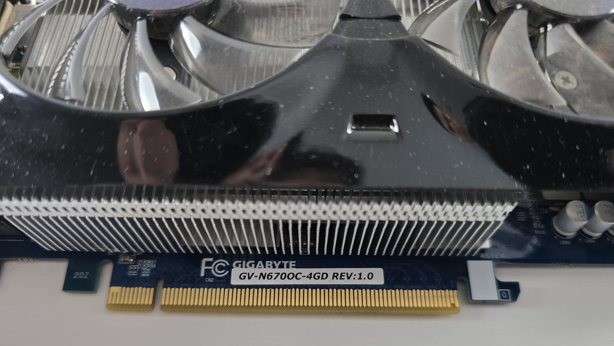 Gigabyte GeForce GTX 670 WindForce 3X OC 4 GB GDDR5 GV-N670OC-4GD #G151