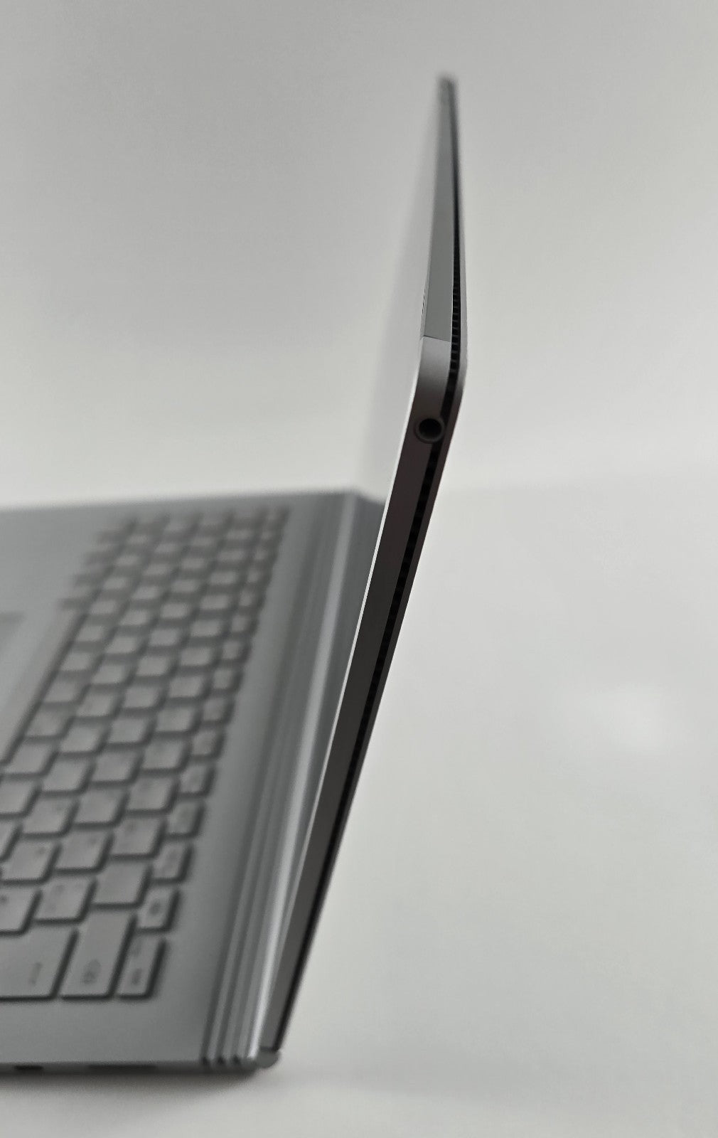 Microsoft Laptop Surface Book 2 i5-8350U 8GB 256GB 13,5" 4K (3:2) W11 Pro #Y55
