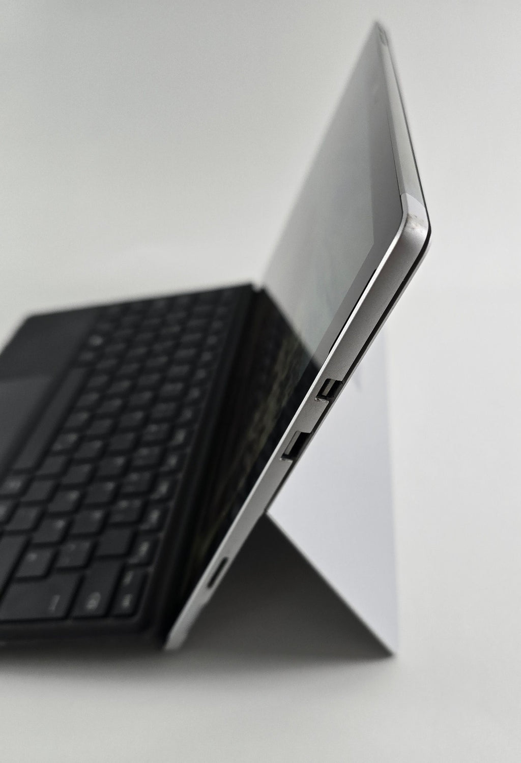 Microsoft Surface Pro 6 Core i5-8350U 12,3" 128GB SSD 8GB RAM – SKU SB74