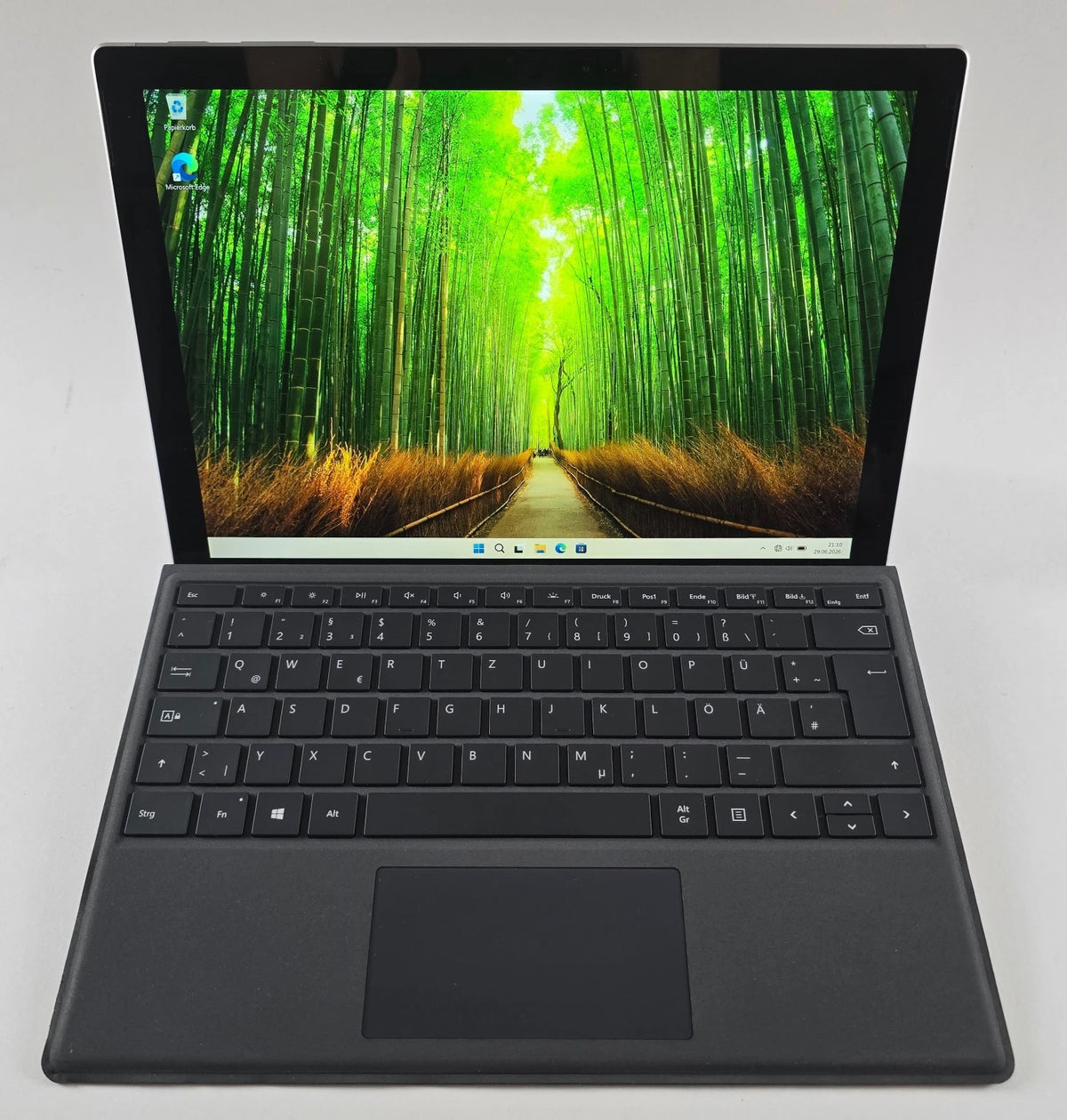 Microsoft Surface Pro 6 Core i5-8350U 12,3" 128GB SSD 8GB RAM Sehr Gut – SKU SB75