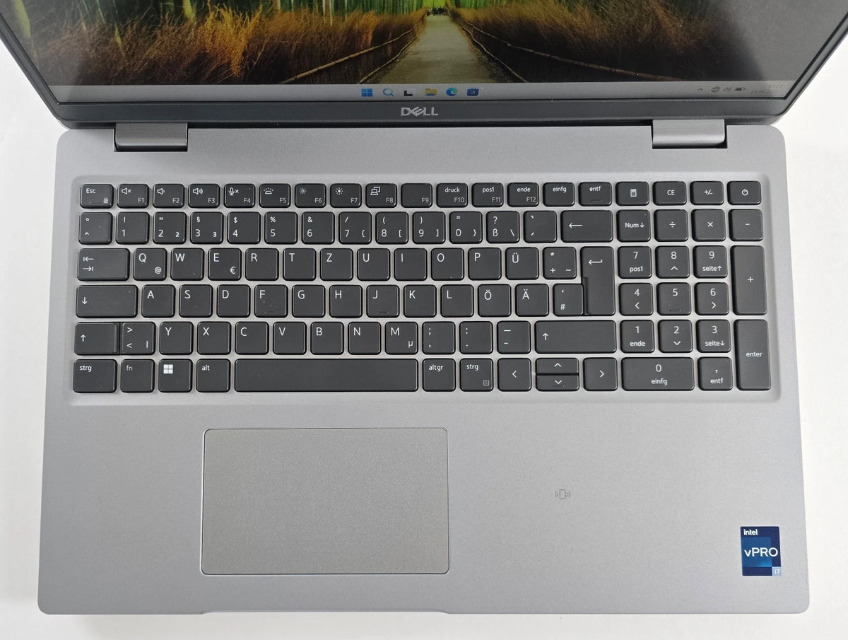 Dell Latitude 5530 | i7-1265U vPro | 16GB RAM | 256GB SSD | MX550 (2GB) FHD #346