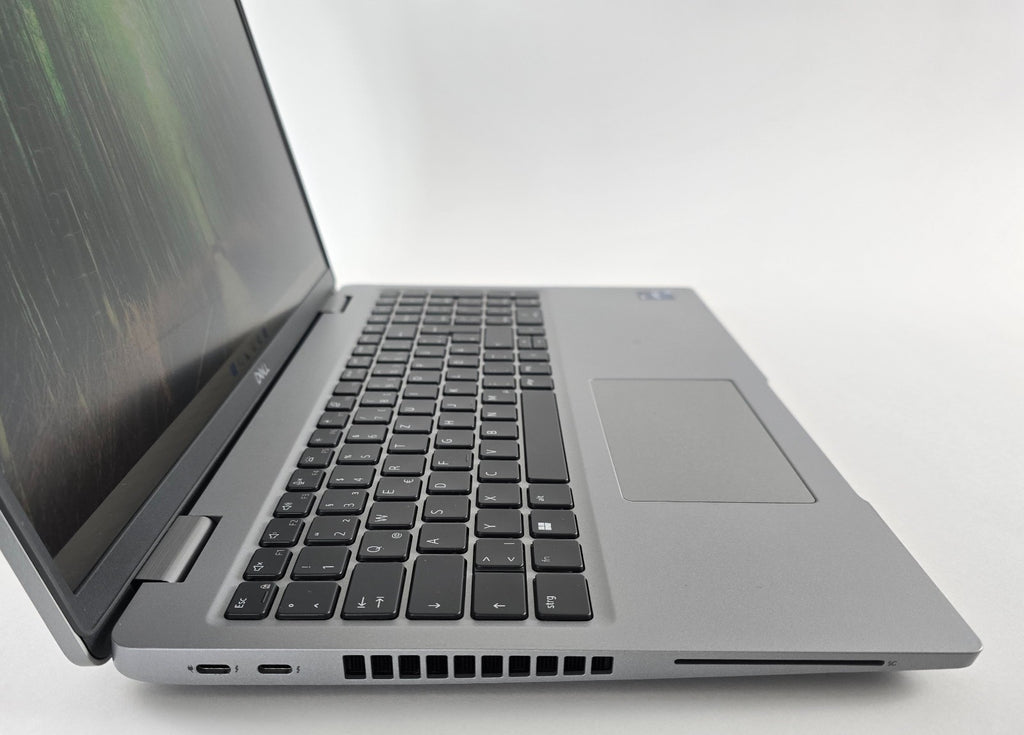 Dell Latitude 5530 | i7-1265U vPro | 32GB RAM | 1TB NVMe | MX550 (2GB) FHD – SKU 313