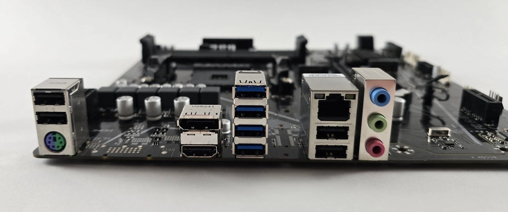 Gigabyte B550M K AM4 M.2 USB 3.2 HDMI DisplayPort AMD Ryzen Mainboard #MB6