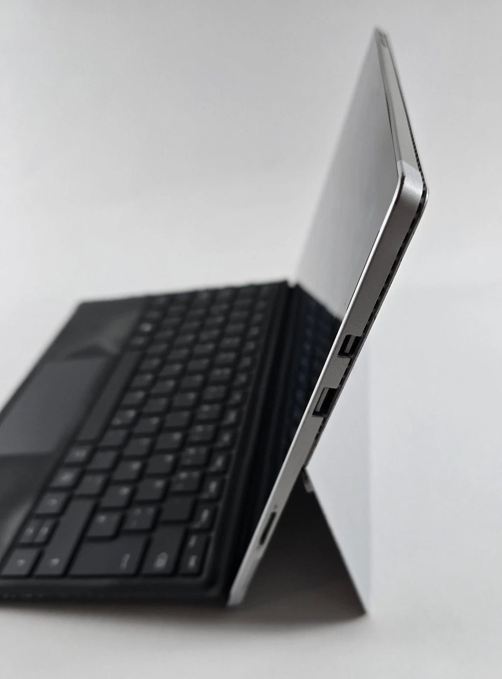 Microsoft Surface Pro 4 Intel Core i7-6650U 8GB 256GB SSD Windows 11 Pro #SB80