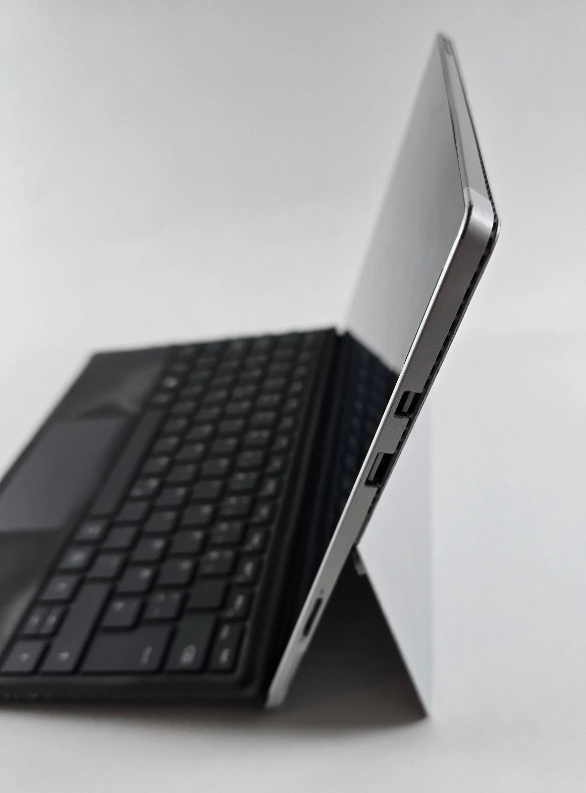 Microsoft Surface Pro 4 Intel Core i7-6650U 8GB 256GB SSD Windows 11 Pro #SB80