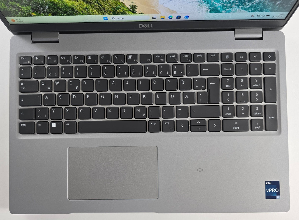 Dell Latitude 5530 | i7-1265U vPro | 16GB RAM | 256GB NVMe | MX550 (2GB) FHD #L8