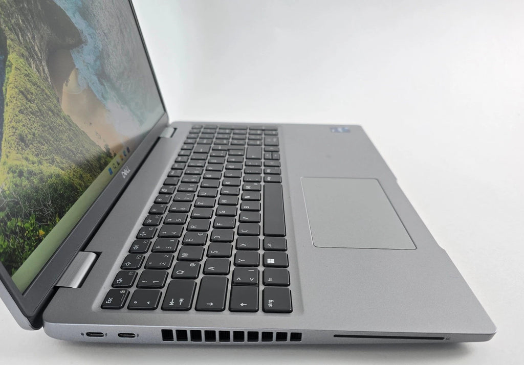 Dell Latitude 5530 | i7-1265U vPro | 32GB RAM | 1TB NVMe | MX550 (2GB) FHD – SKU 299