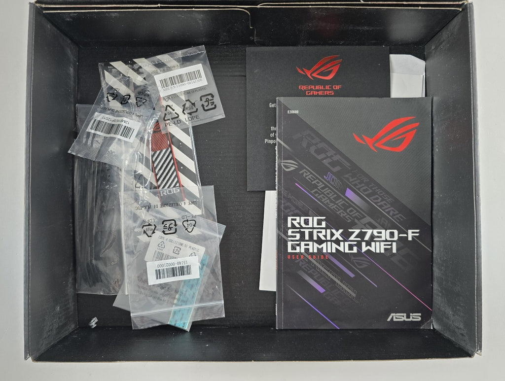 ASUS ROG Strix Z790-F Gaming WiFi LGA1700 DEFEKT Start nur per CMOS #N27