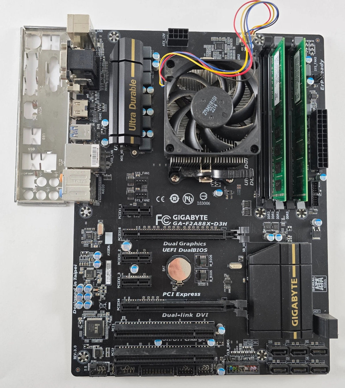 AMD A10 5800K + Gigabyte GA-F2A88X-D3H + 16GB DDR3 + CPU Kühler #Z115
