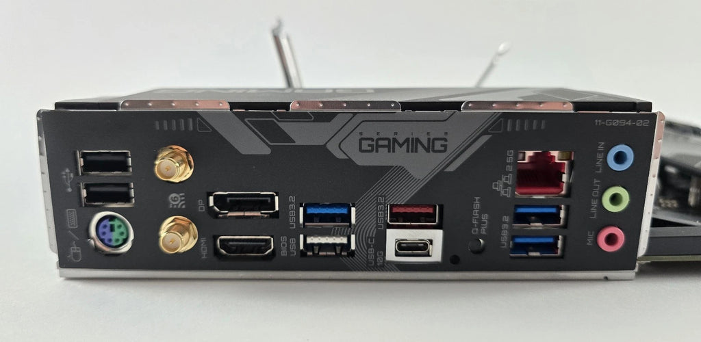 GIGABYTE B650 GAMING X AX V2 Mainboard AMD Ryzen DDR5 PCIe 5.0 WIFI 6E #MB32