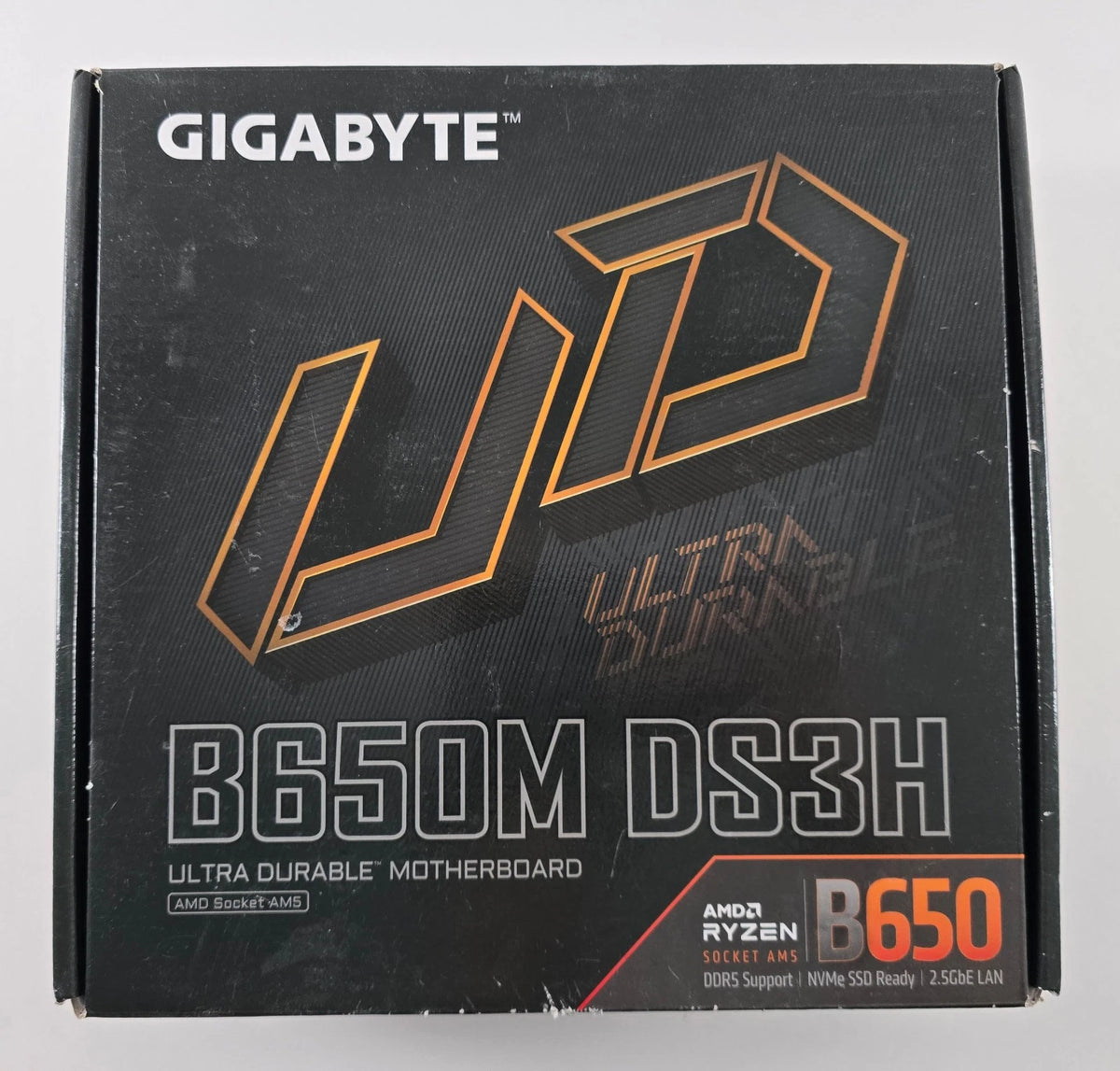Gigabyte B650M DS3H AMD B650 Mainboard MicroATX Sockel AM5 Neu Lesen #E8