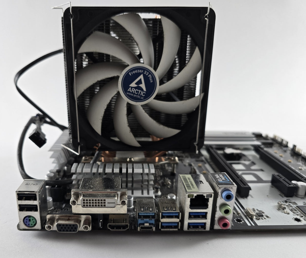 ASRock AB350 Pro4 + AMD Ryzen 7 2700 + 16 GB DDR4 AM4 #Z309