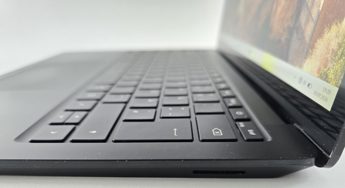 Microsoft Surface Laptop 4 i5-1145G7 16GB 512GB 13,5" 2256x1504 Win 11 Pro #L49