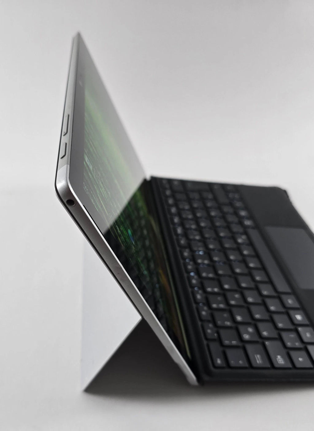 Microsoft Surface Pro 6 Core i5-8350U 12,3" 128GB SSD 8GB RAM – SKU SB29