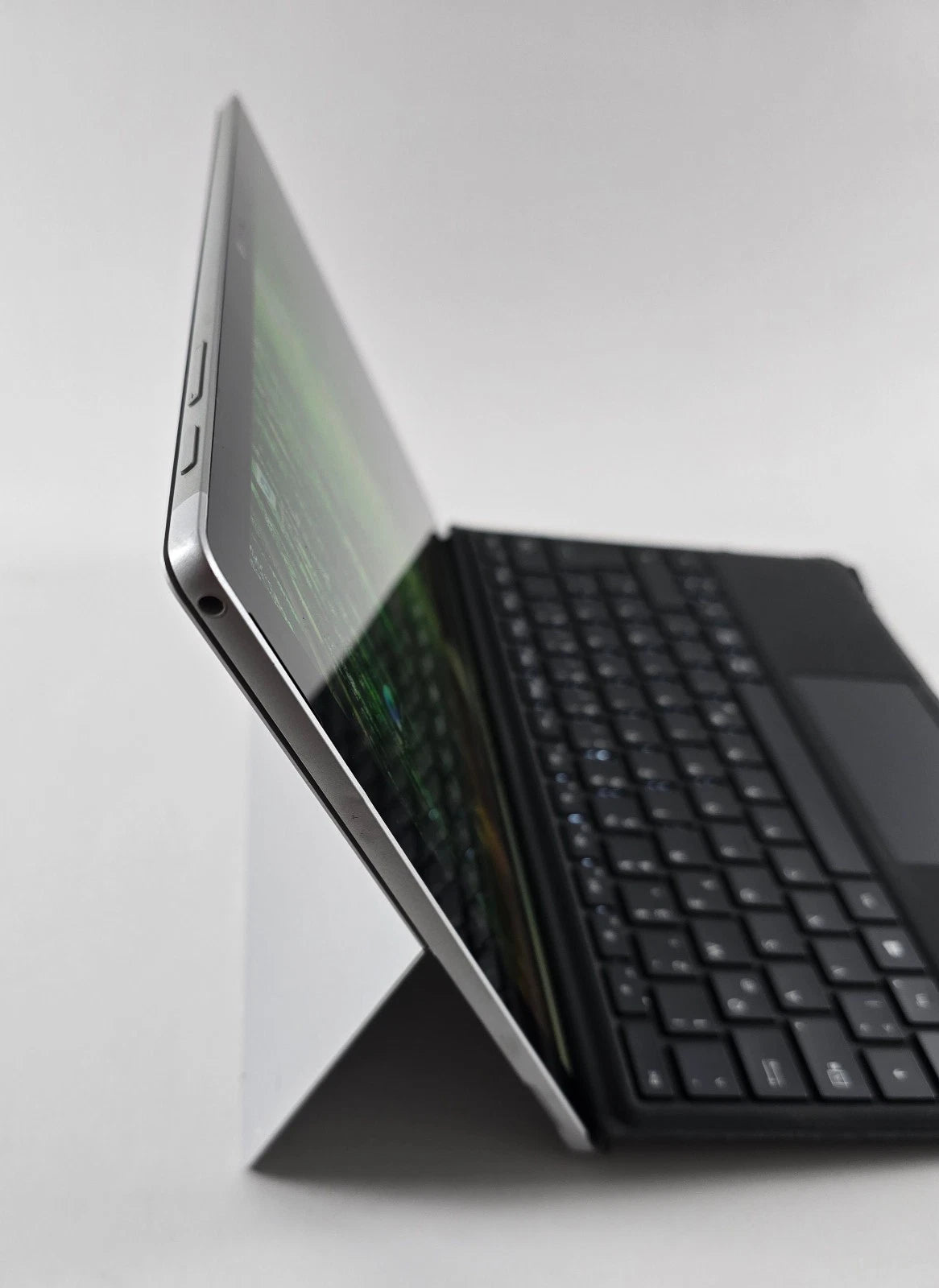 Microsoft Surface Pro 6 Core i5-8350U 12,3" 128GB SSD 8GB RAM – SKU SB29