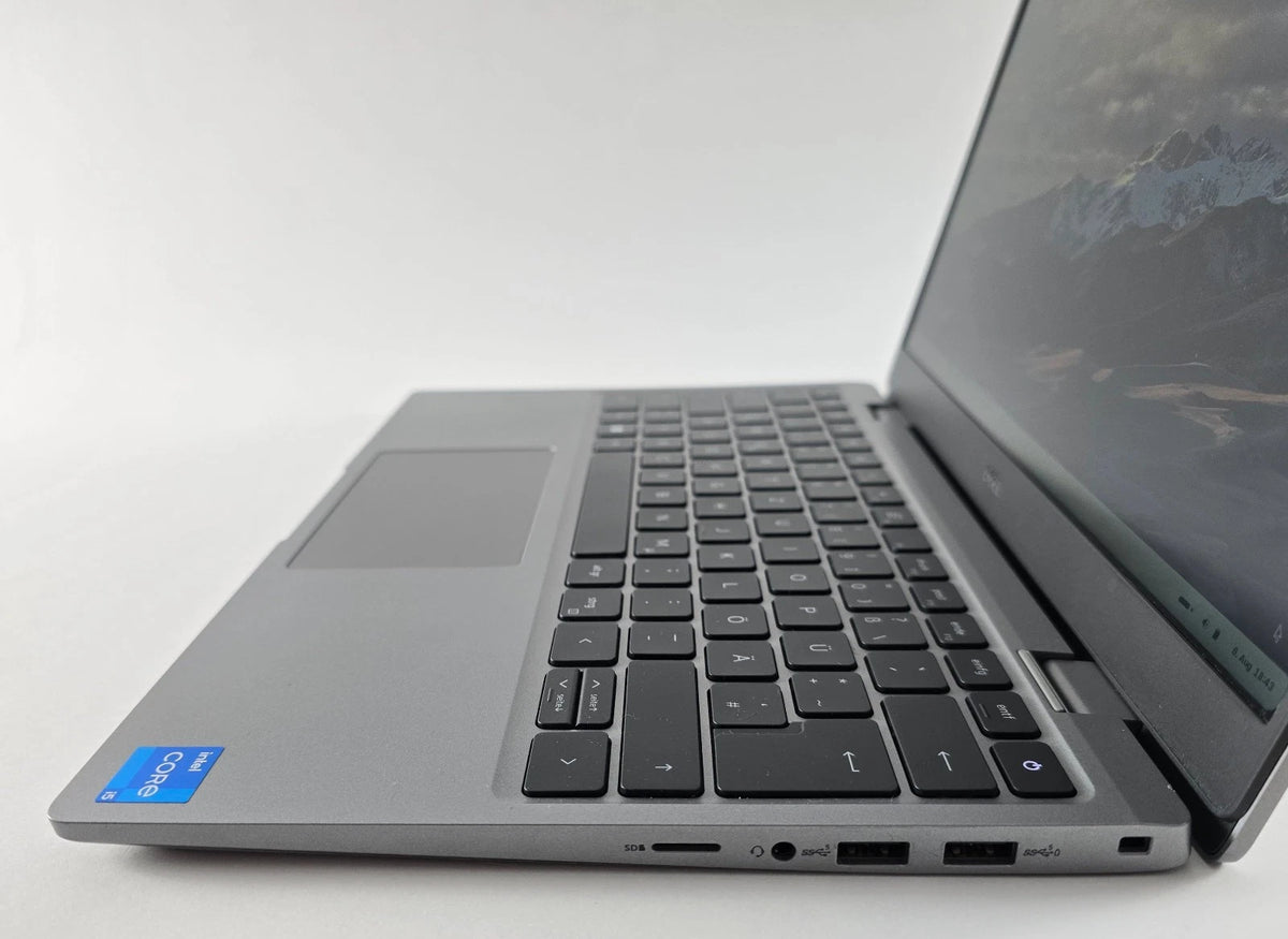 Dell Latitude 3330 13,3" FHD IPS i5-1155G7 8GB 256GB Linux Laptop Notebook #Y56