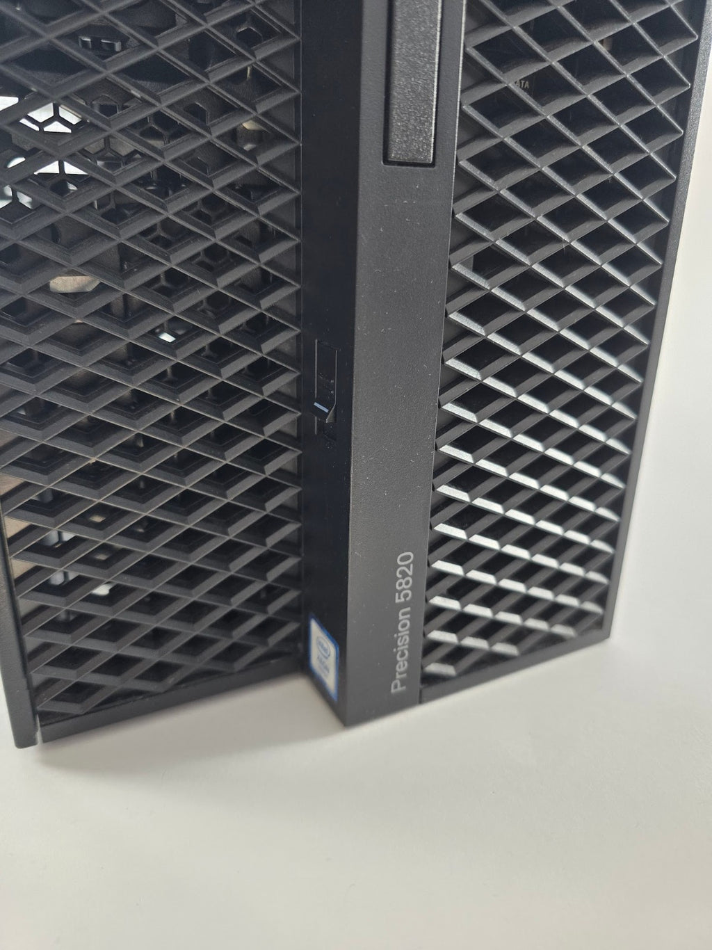 Dell Precision 5820 Workstation Xeon W-2102 64GB 240GB Quadro P1000 Win11 #11