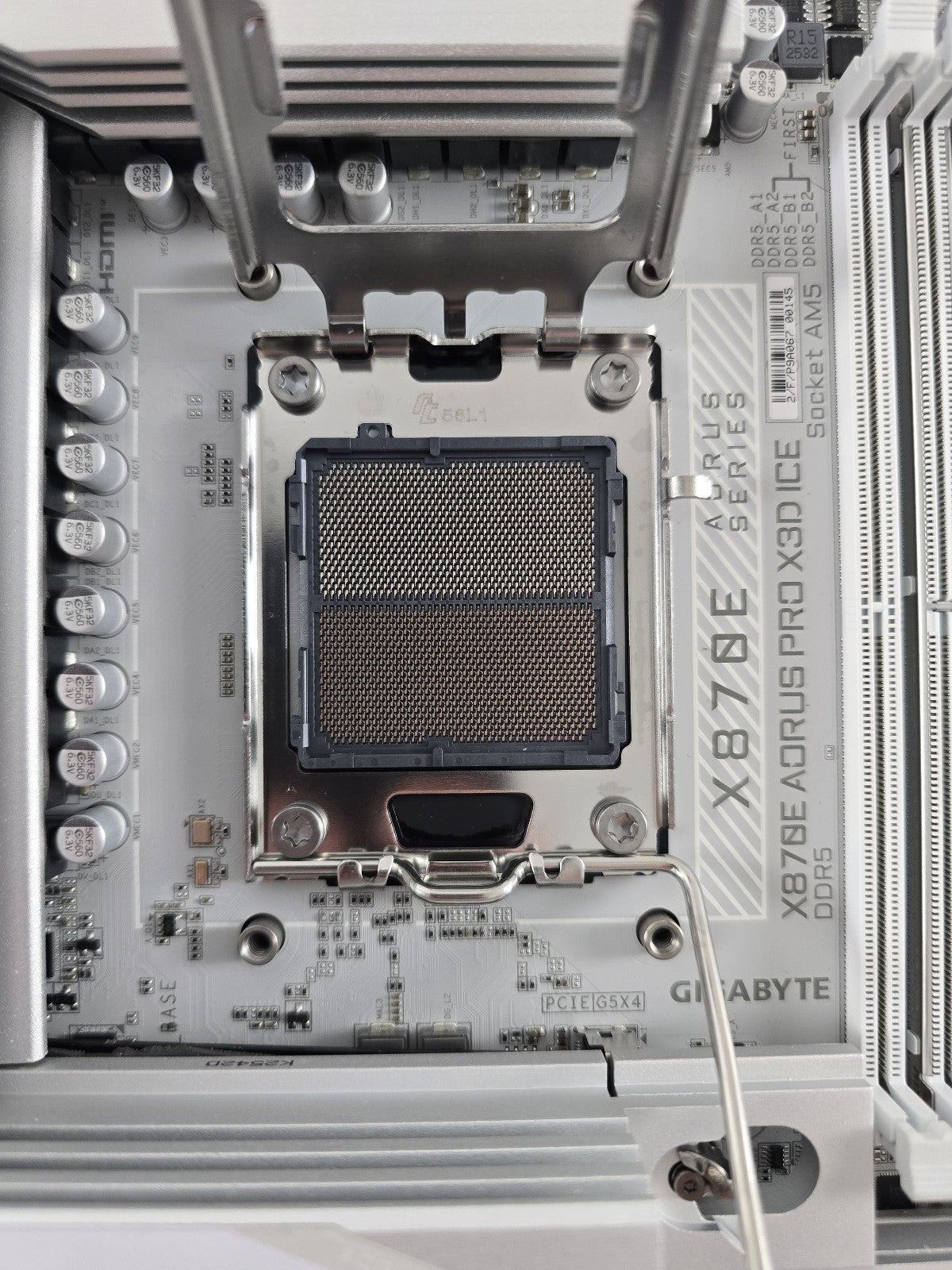 Gigabyte X870E AORUS PRO X3D ICE AM5 ATX DDR5 DEFEKT #N7
