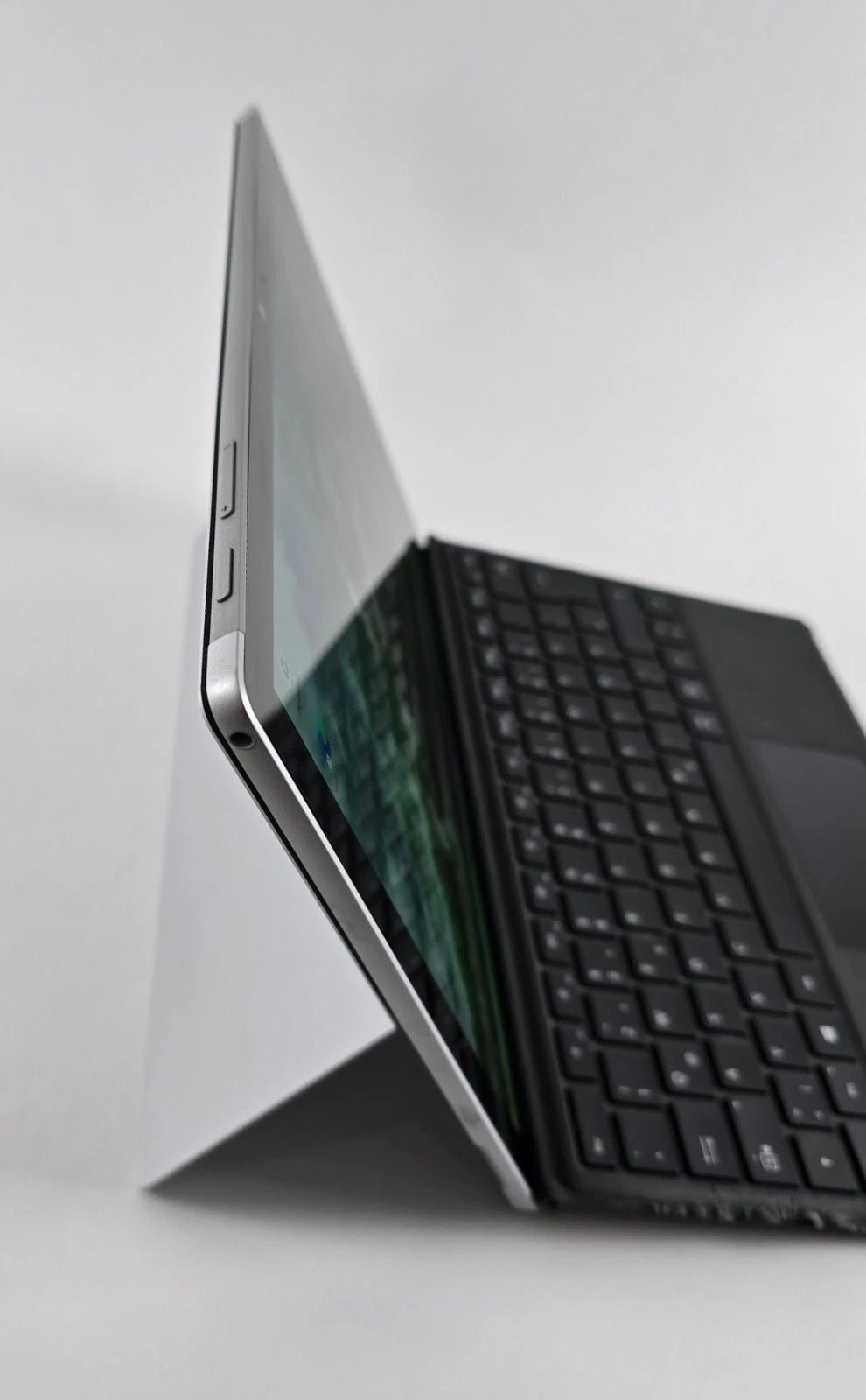 Microsoft Surface Pro 6 Core i5-8350U 12,3" 128GB SSD 8GB RAM – SKU 102