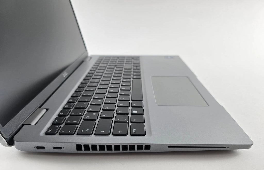 Dell Latitude 5530 | i7-1265U vPro | 32GB RAM | 1TB NVMe | MX550 (2GB) FHD – SKU 336