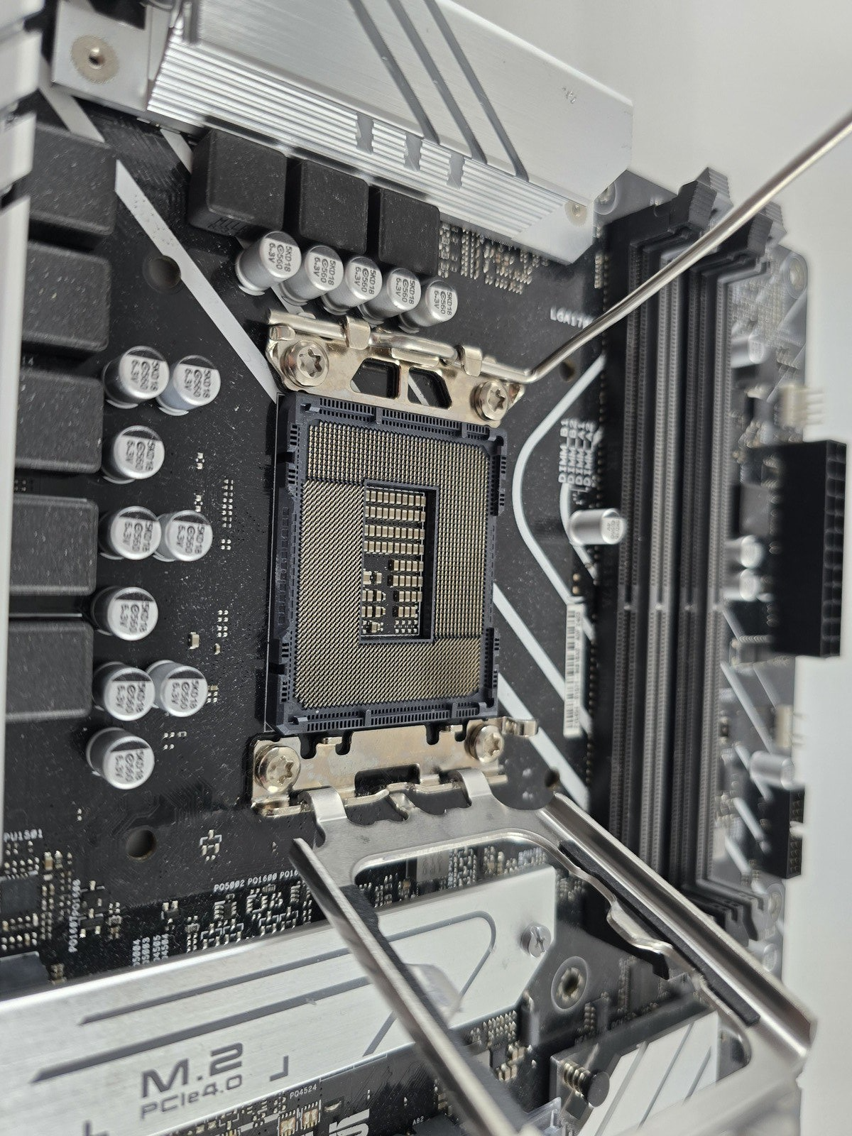 ASUS PRIME B660-PLUS D4 Mainboard LGA1700 ATX DDR4 OVP DEFEKT #B101