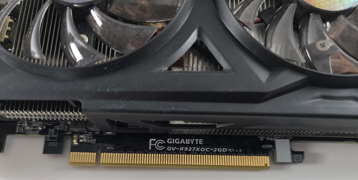 Gigabyte Radeon R9 270X OC 2GB GDDR5 WindForce Grafikkarte DVI HDMI DP #G97