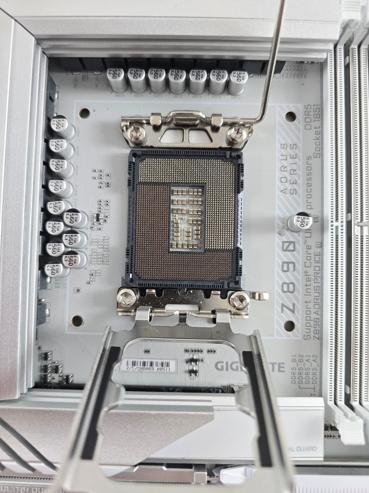 GIGABYTE Z890 AORUS PRO ICE DDR5 ATX Mainboard Sockel 1851 TB4/HDMI/WIFI7 #B93