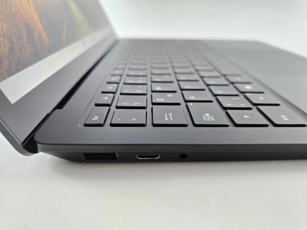 Microsoft Surface Laptop 4 i5-1145G7 16GB RAM 512GB SSD 13,5" Gut #NB9